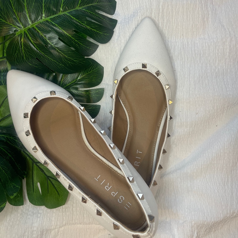 Rockstud Point Toe Ballet Flat